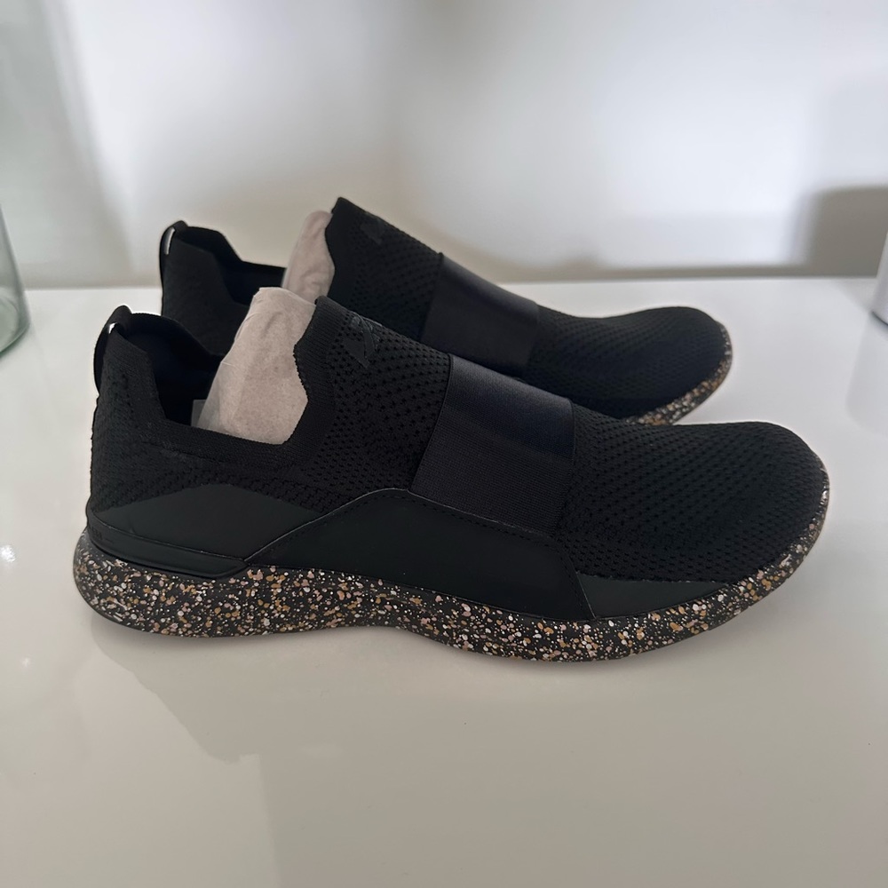 APL, Techloom Bliss, size 9.5, black/metallic speckle, never worn!